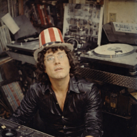 Morre Mister Sam, produtor que definiu o som das discotecas no Brasil