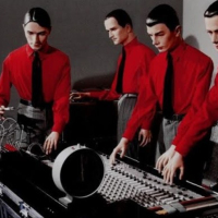 Sintetizadores: A máquina que mudou a música para sempre