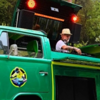 O DJ e a Kombosa: Uma história improvável e inspiradora