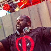 Shaquille O'Neal trocou as quadras pelas picapes