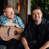 10 anos no HD: Martin Garrix e Ed Sheeran finalmente lan&ccedil;am "Repeat"