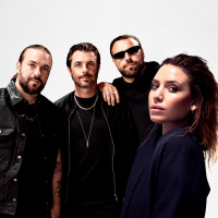 Swedish House Mafia transforma uma felicidade triste em clipe gravado por 25 celulares