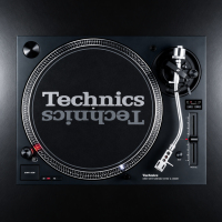 Technics ouve os DJs no novo SL-1210MKX